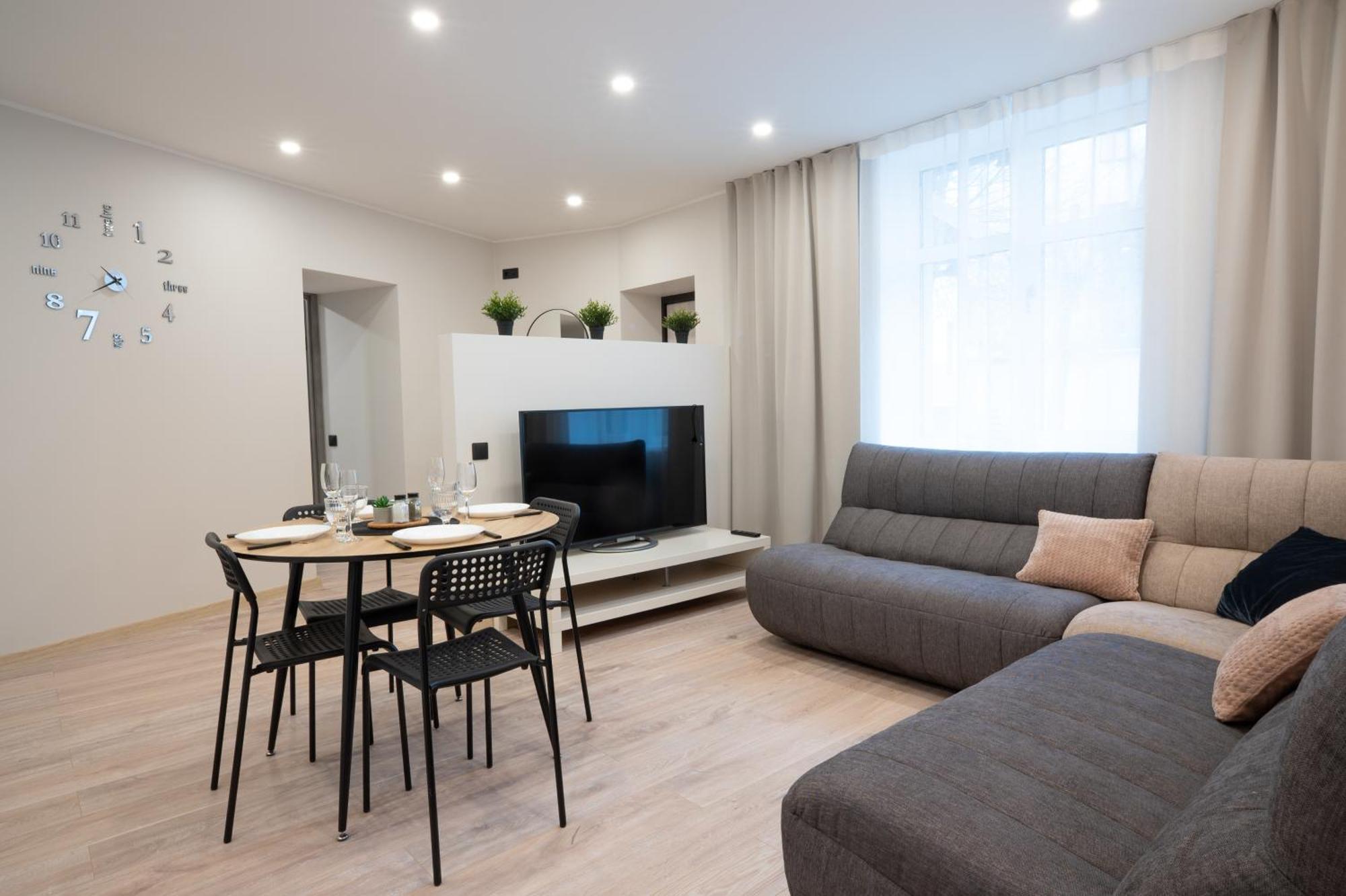 Friends And Family Vacation Apartments Riga Ngoại thất bức ảnh